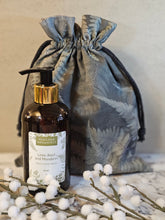 Load image into Gallery viewer, Wash Bag and Body Wash Gift Set