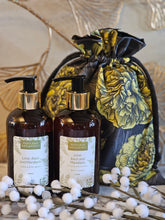 Load image into Gallery viewer, Wash Bag and Wash/Lotion Gift Set
