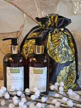 Load image into Gallery viewer, Wash Bag and Wash/Lotion Gift Set