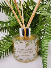 Load image into Gallery viewer, Handmade Reed Diffuser - White Lavender
