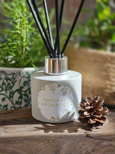 Load image into Gallery viewer, NEW - Reed Diffuser - Bay and Rosemary
