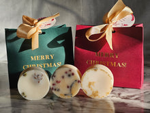 Load image into Gallery viewer, Festive Wax Melt Gift Set
