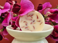 Load image into Gallery viewer, Botanical Wax Melt - Sweet Pea
