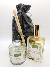 Load image into Gallery viewer, Gift Sets - Reed Diffuser and Room Spray
